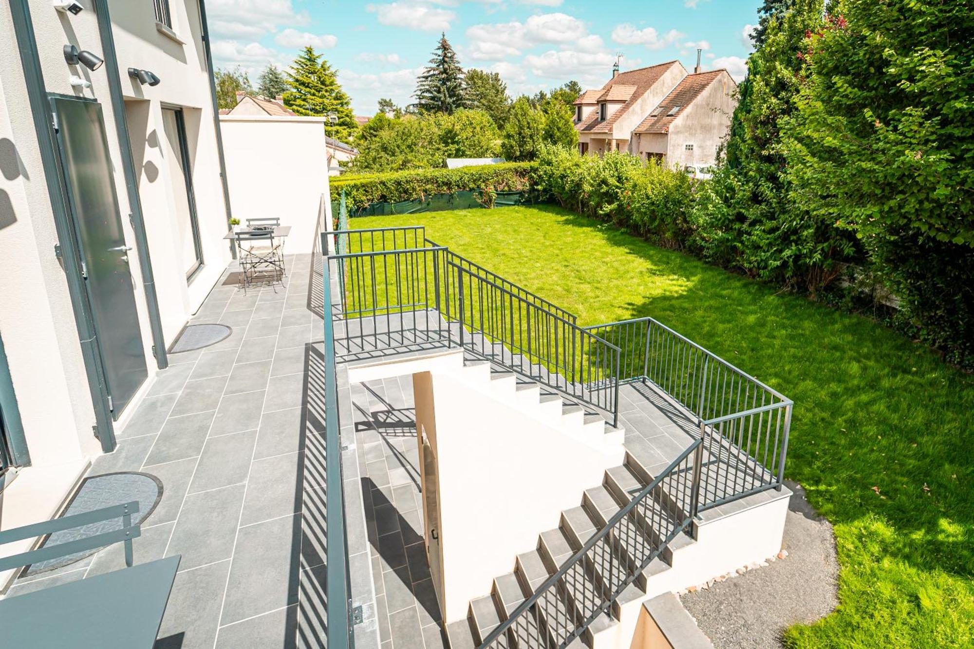Le Cool Plex Duplex Avec Jardin, Disney 10Mn Esbly ภายนอก รูปภาพ